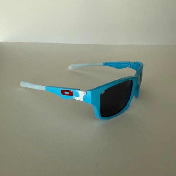 Oakley Jupiter Mens Sunglasses Black Lenses - Picture 8 of 9